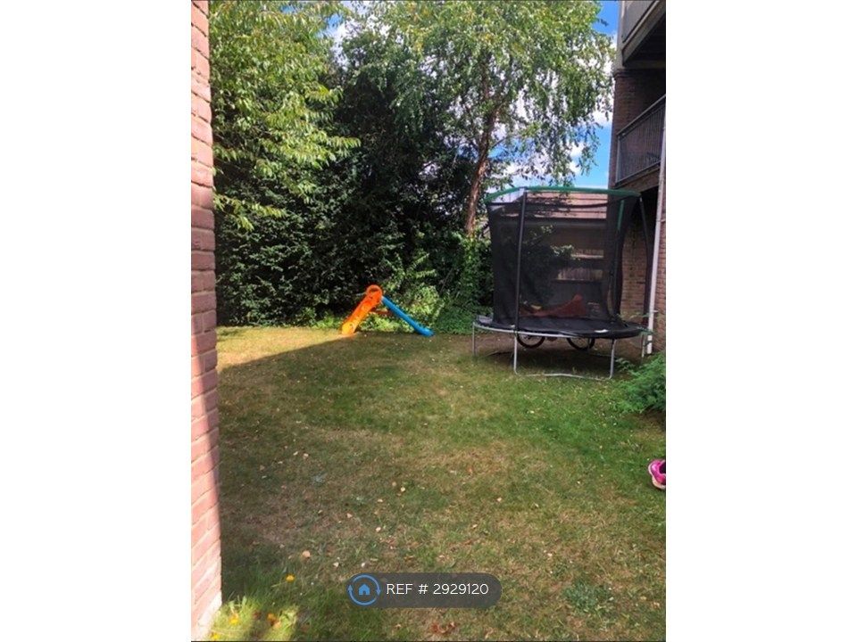 Property photo 2 of 21