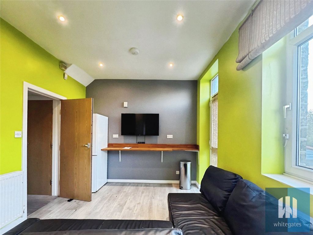 Property photo 2 of 14 Picture No. 03