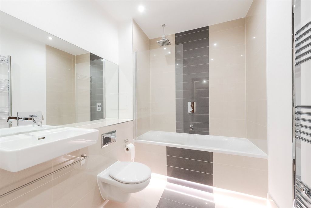 Property photo 3 of 13 Picture No. 05