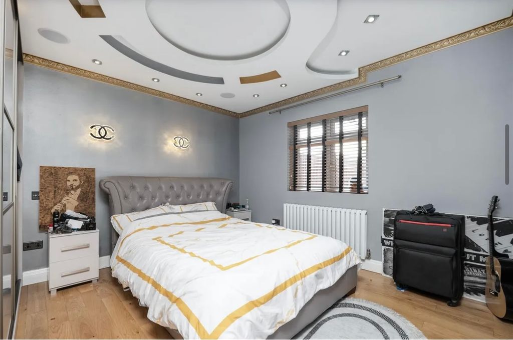 Property photo 3 of 17 Img_0684