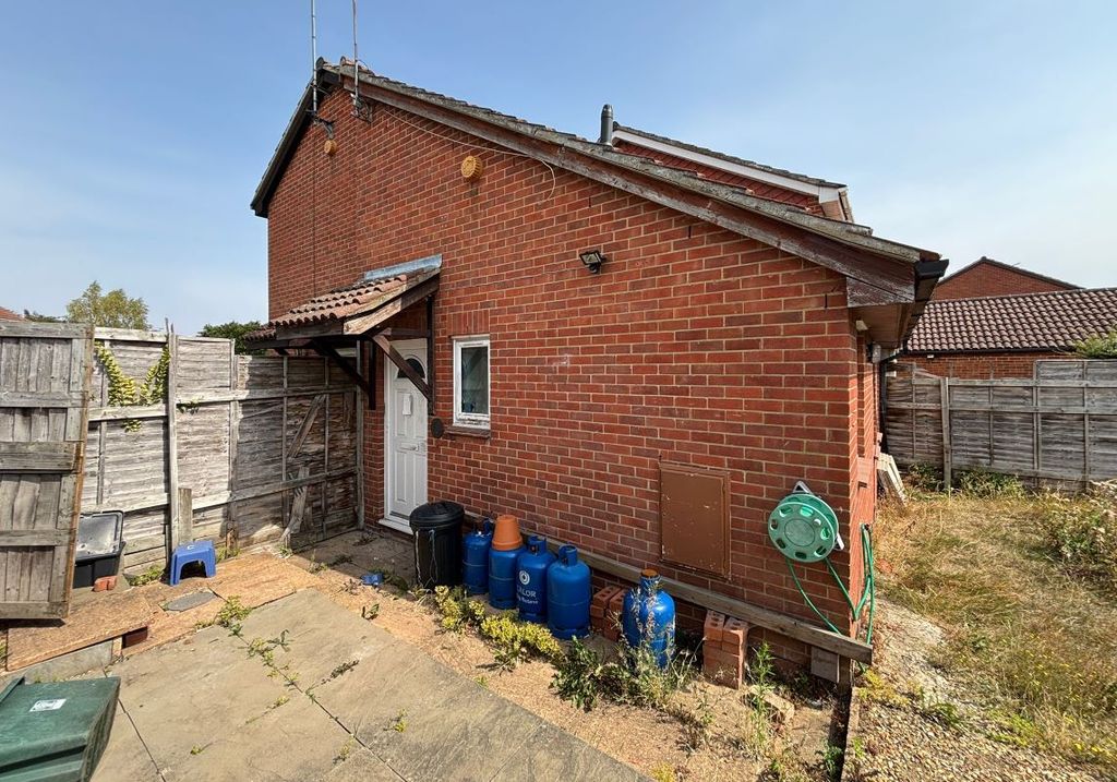 Property photo 1 of 7