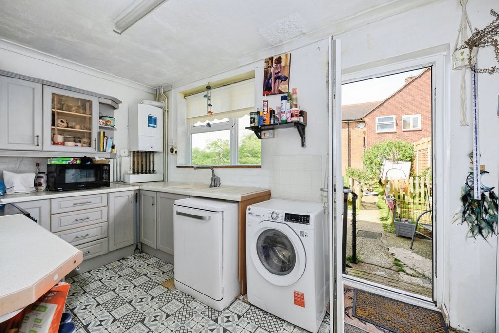 Property photo 2 of 9 Pbox-Img.Jpg