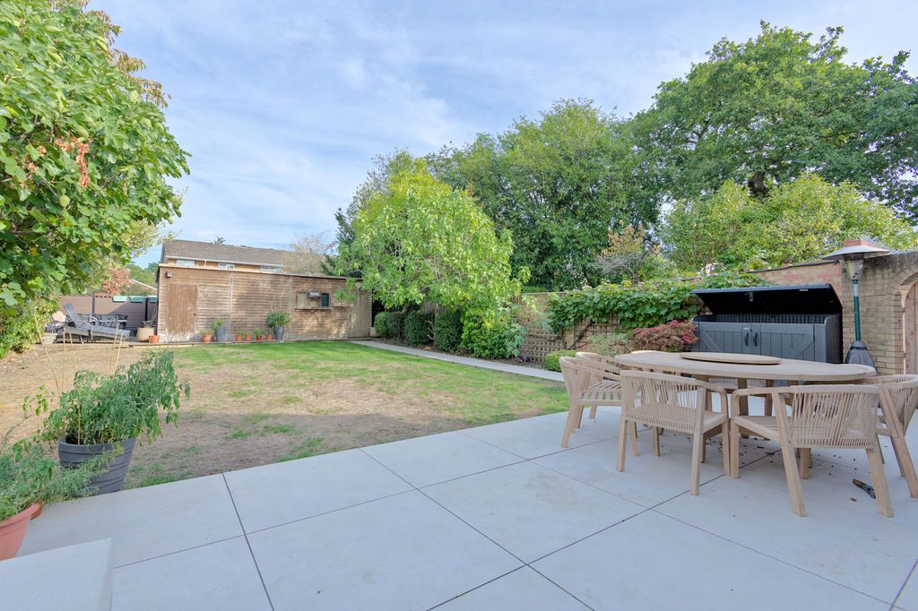 Property photo 2 of 20 Photo 17