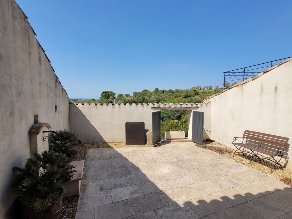 Property photo 3 of 19 LIV175000Ec
