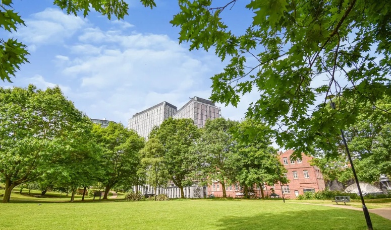 Property photo 2 of 12