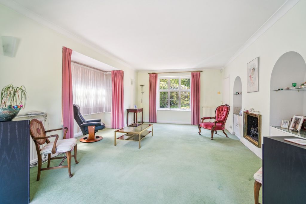 Property photo 3 of 19