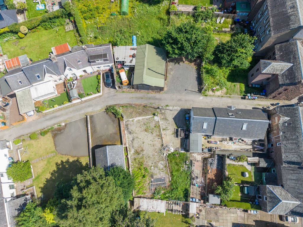 Property photo 2 of 9