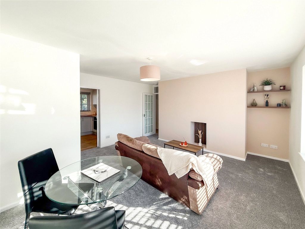 Property photo 2 of 14 Lounge/Diner