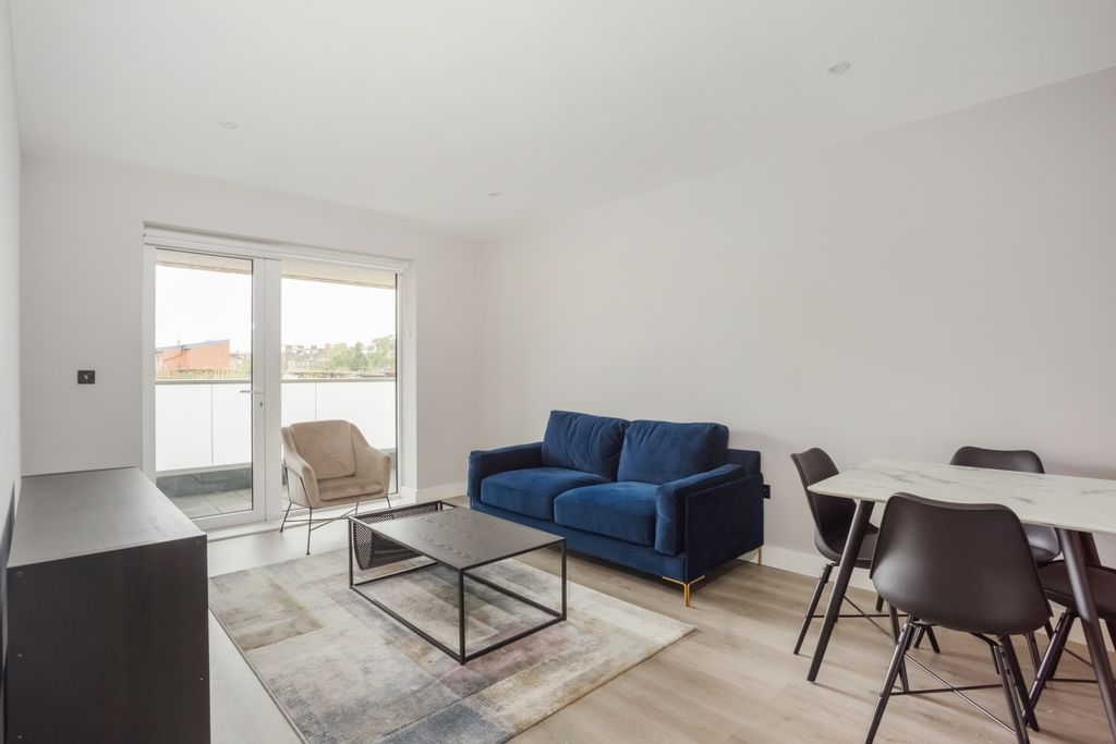 Property photo 1 of 15 68592_Flat-9-Old-...