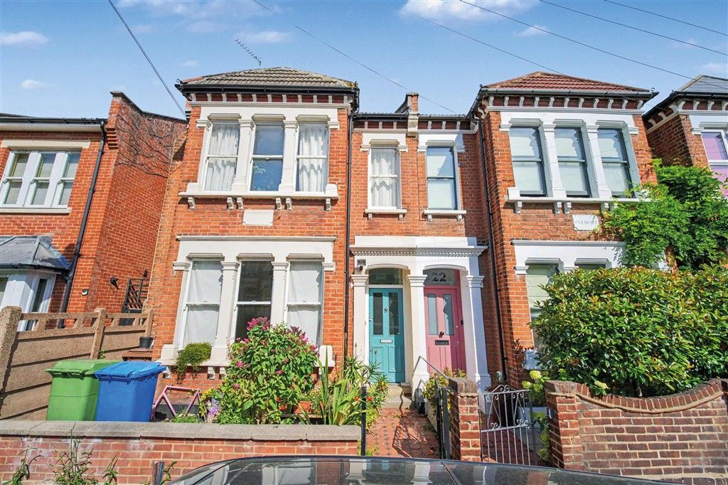 Property photo 1 of 5