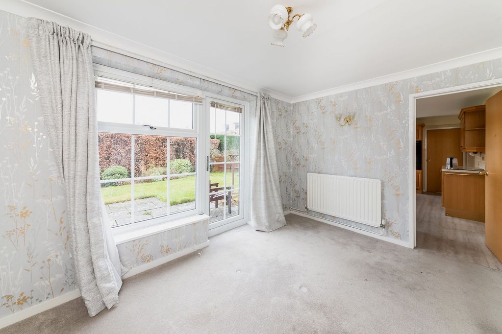 Property photo 3 of 19