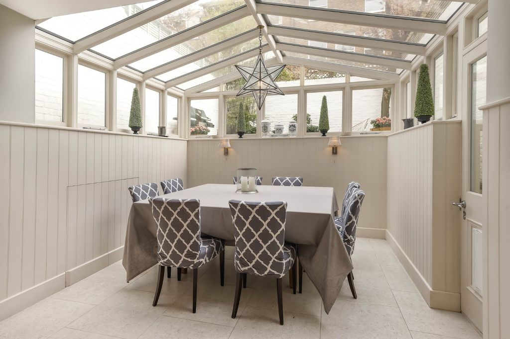 Property photo 2 of 11 Dining Conservatory