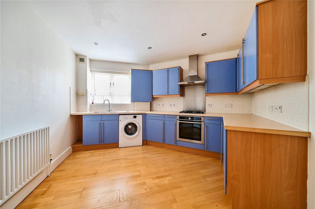 Property photo 3 of 22 Picture No. 04