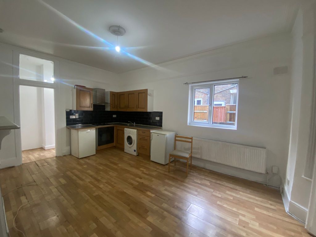 Property photo 2 of 8