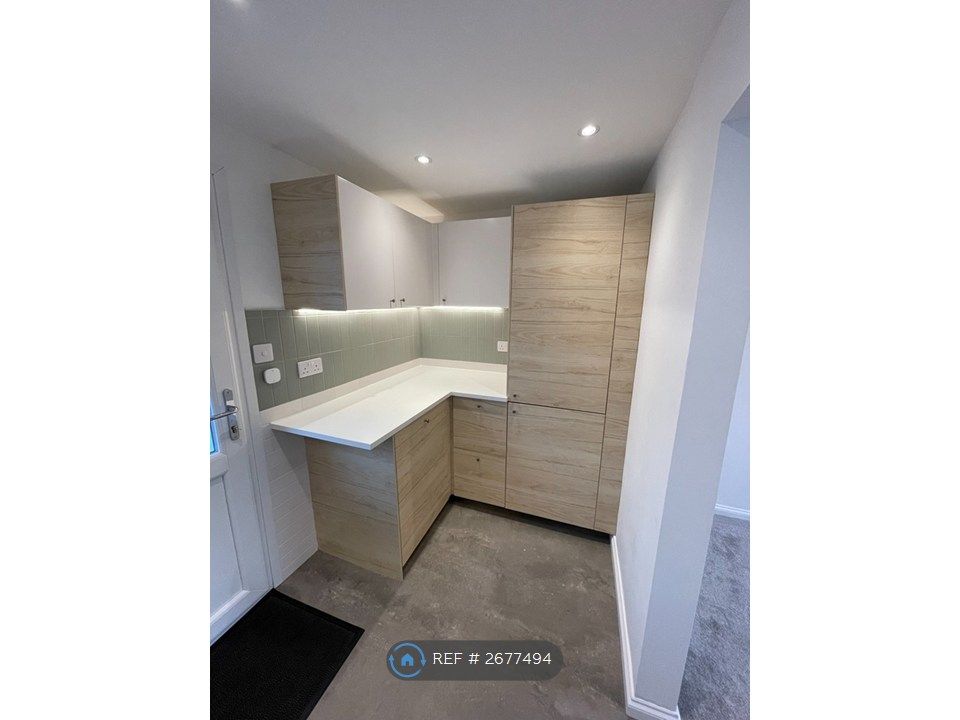 Property photo 3 of 13 Kitchen