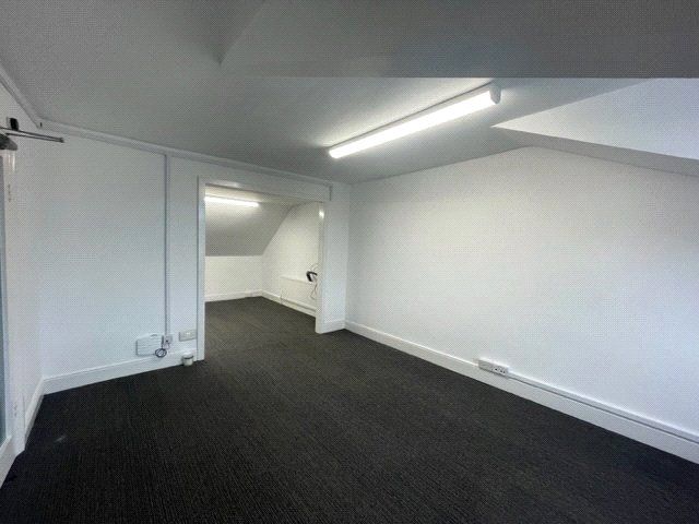 Property photo 3 of 6 Picture No. 04