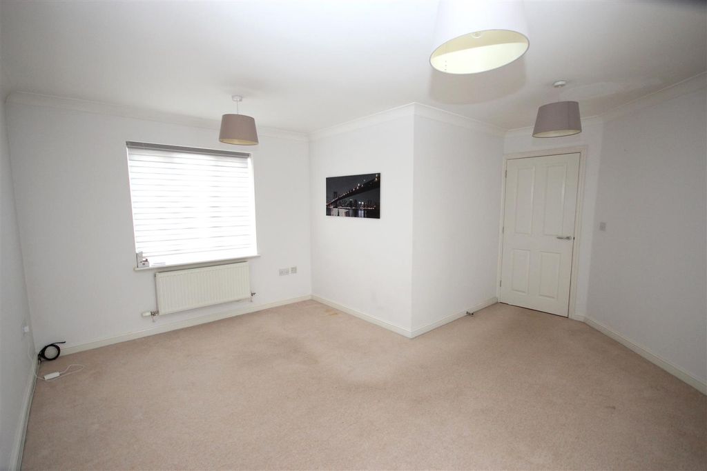 Property photo 2 of 13 Img_1515.Jpg