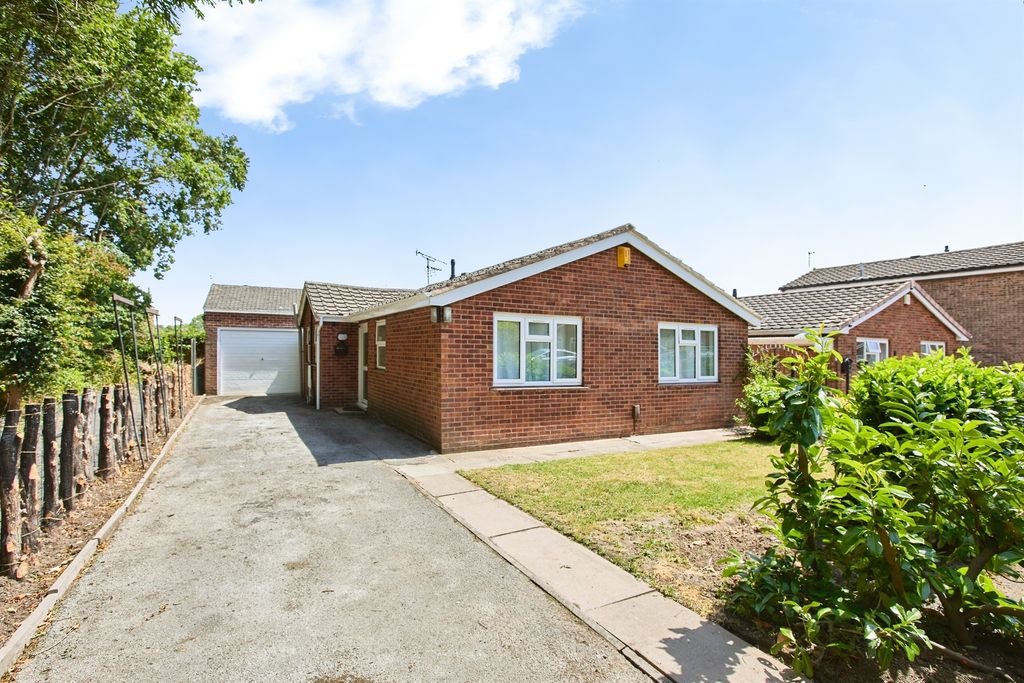 Property photo 1 of 18