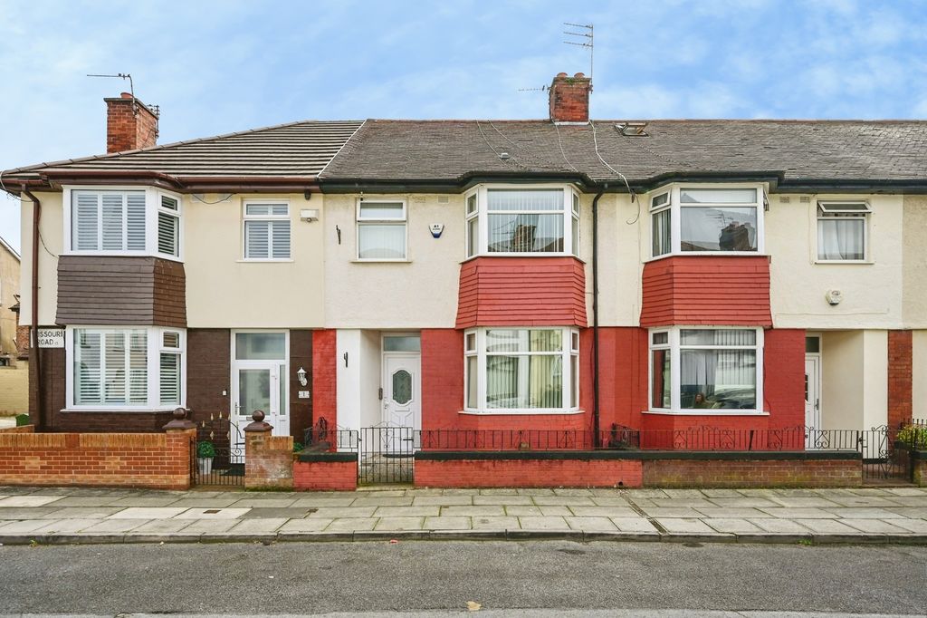 Property photo 1 of 18 Pbox-Img.Jpg