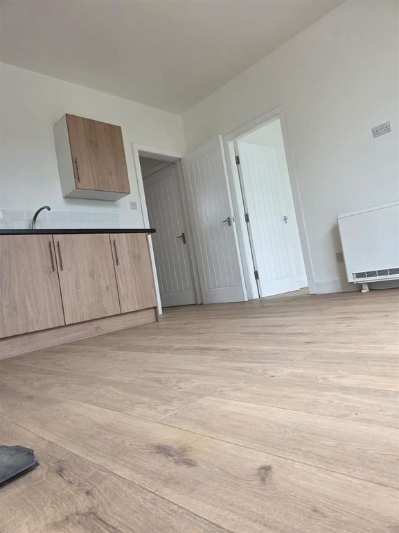 Property photo 2 of 4 Ae6B266B-E150-465B-8Db4-d4F2859Dd4d1.Jpg