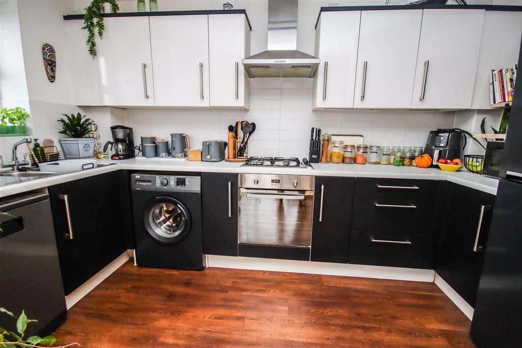 Property photo 3 of 14 Img_0590.Jpg