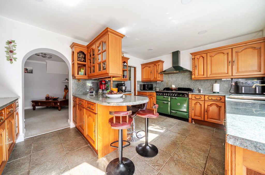 Property photo 3 of 22 1451616-9-69Ef4d5...