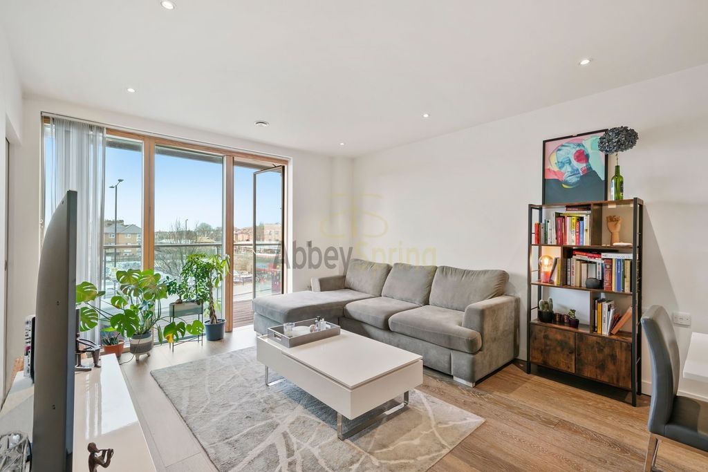 Property photo 1 of 16