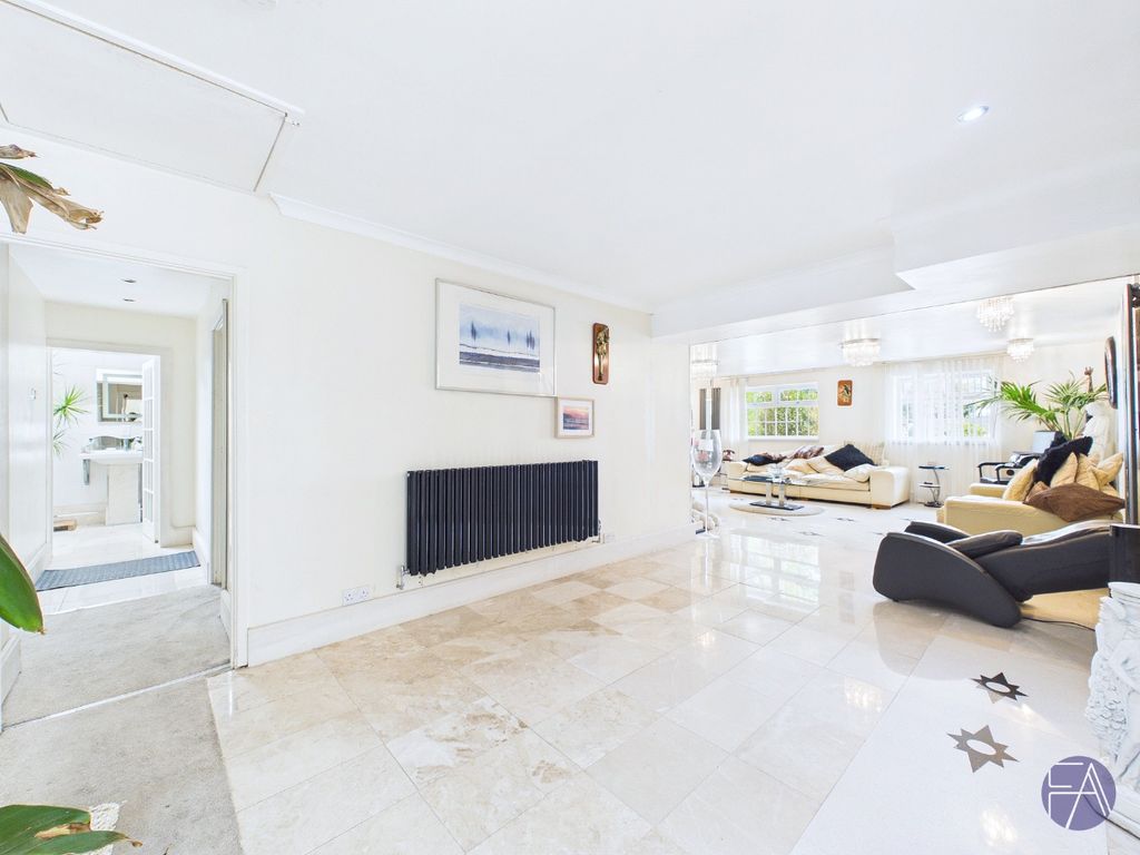 Property photo 2 of 31 5432024