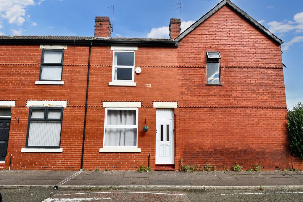 Property photo 3 of 11