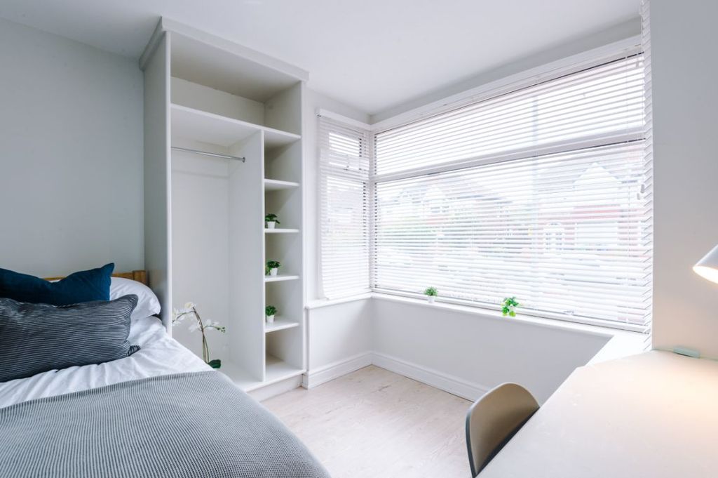 Property photo 3 of 16 41Tr - Bedroom