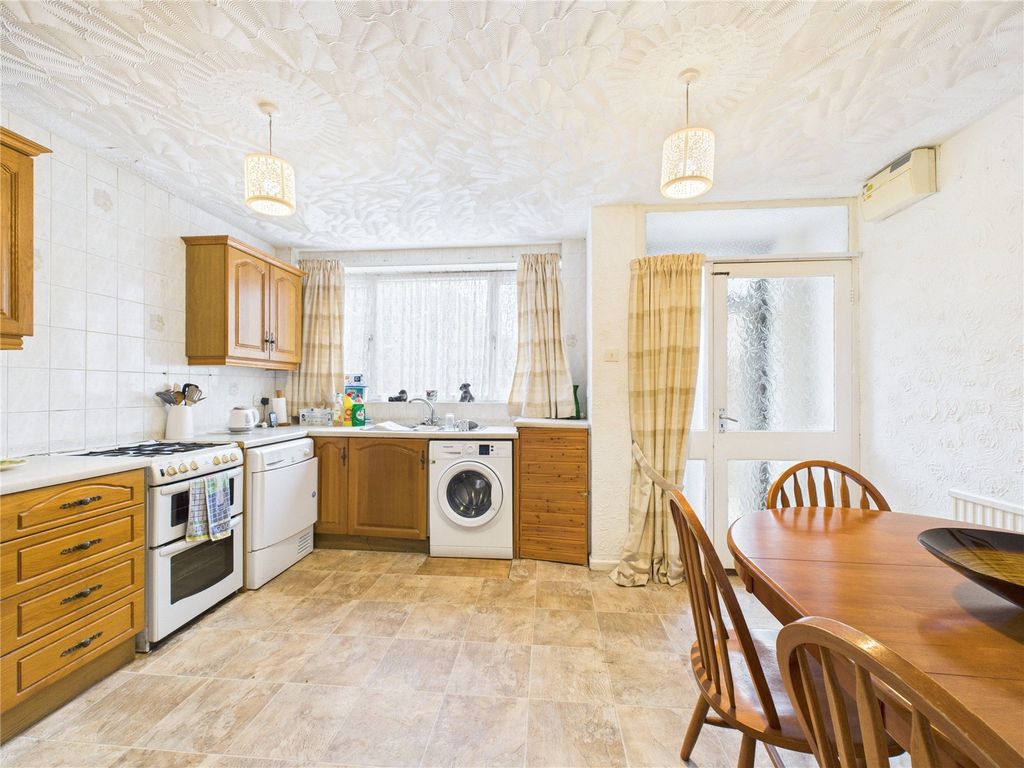 Property photo 3 of 16 Picture No. 07