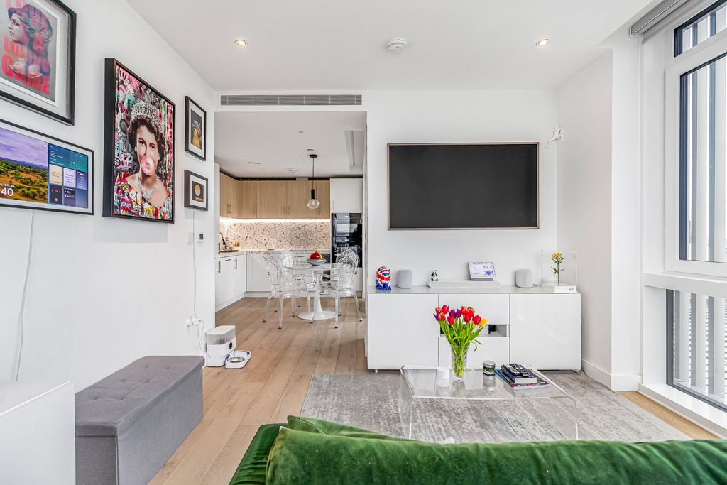 Property photo 2 of 16 Picture No. 08