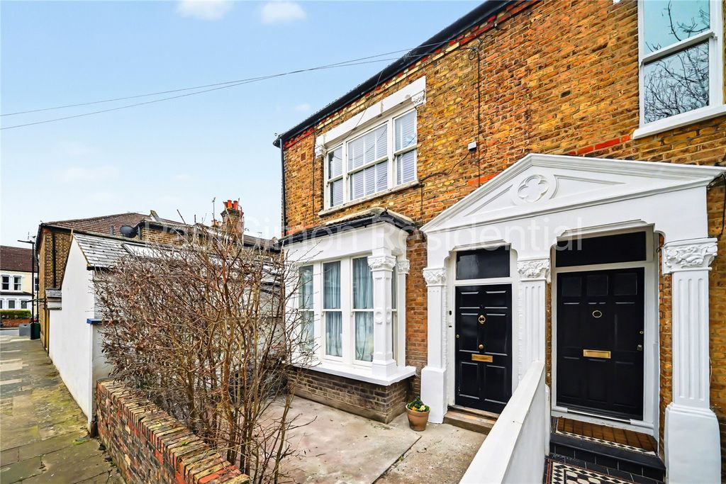 Property photo 2 of 15 Picture No. 10