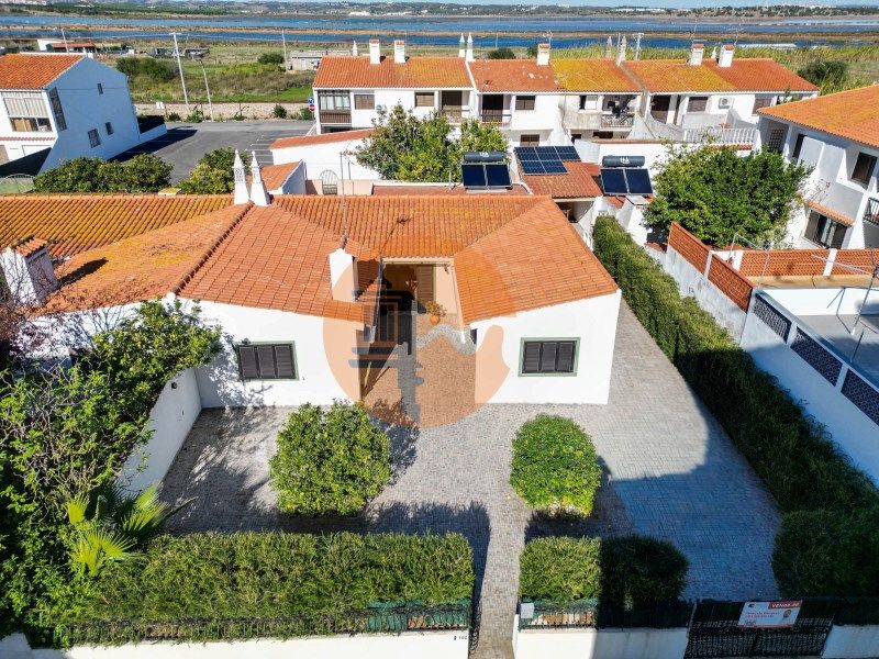 Property photo 1 of 51