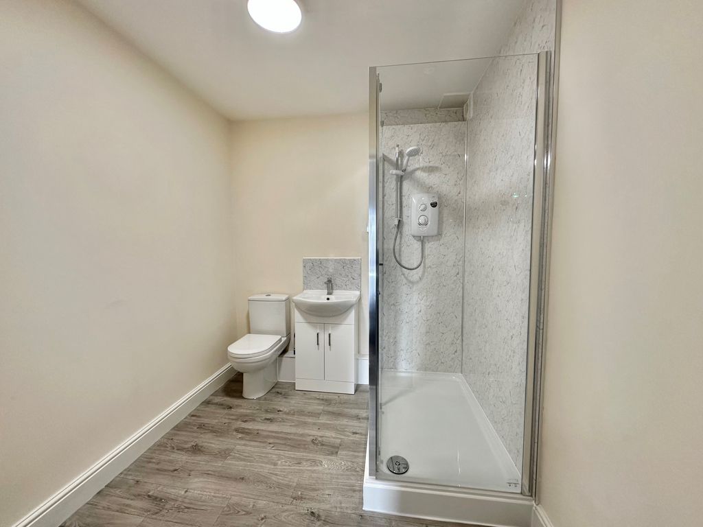 Property photo 3 of 4 Shower Room