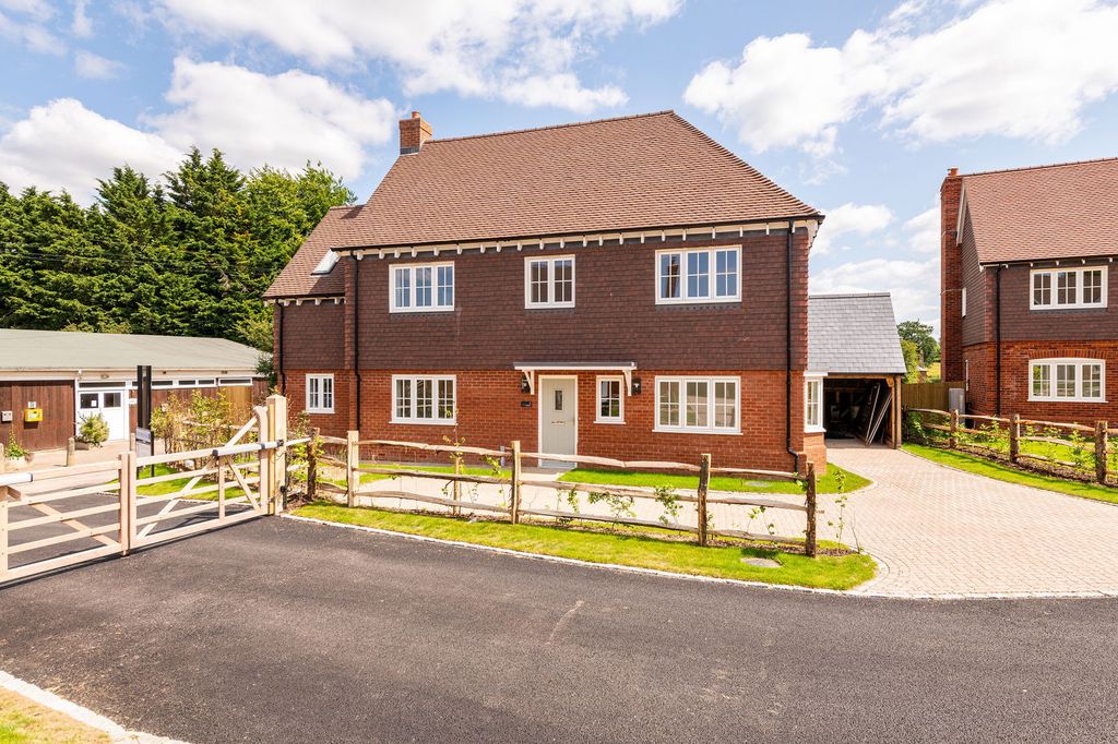 Property photo 1 of 18