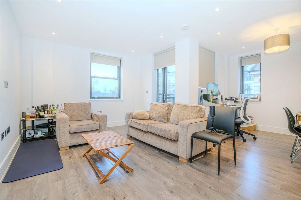 Property photo 2 of 11 Picture No. 02