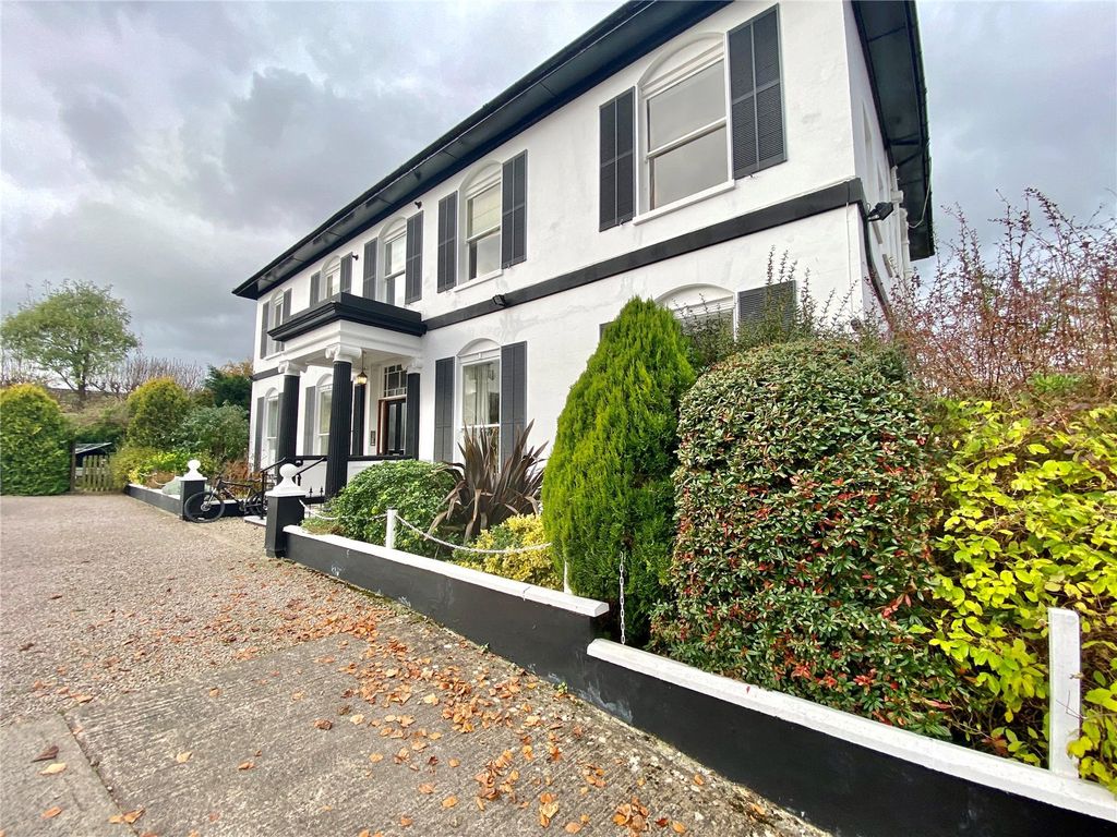 Property photo 2 of 18 Picture No. 01