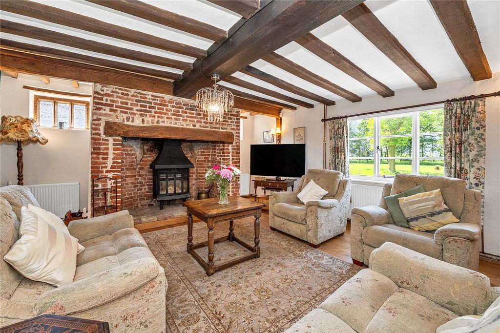 Property photo 3 of 20 Sitting Room