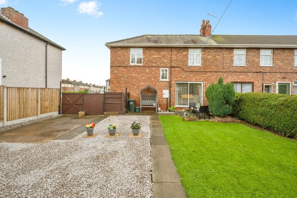 Property photo 2 of 16 Garden