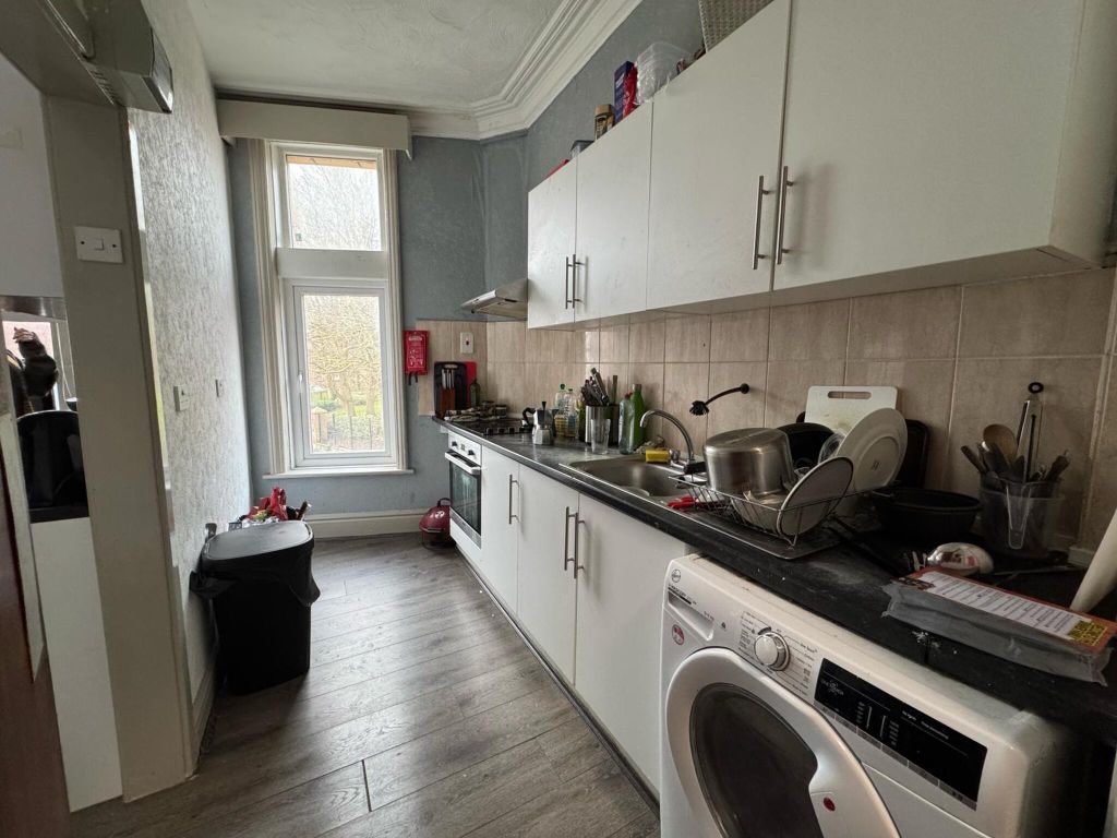 Property photo 2 of 9