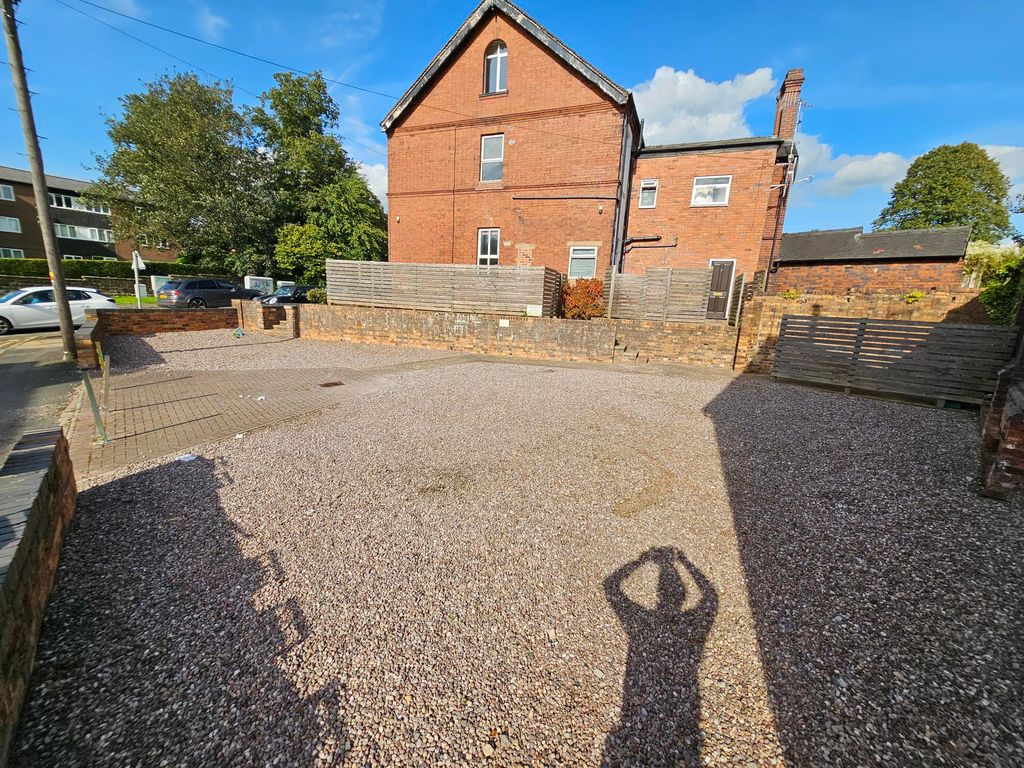 Property photo 2 of 2 1000001785