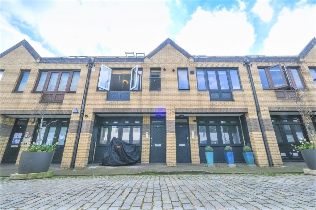 Property photo 1 of 22