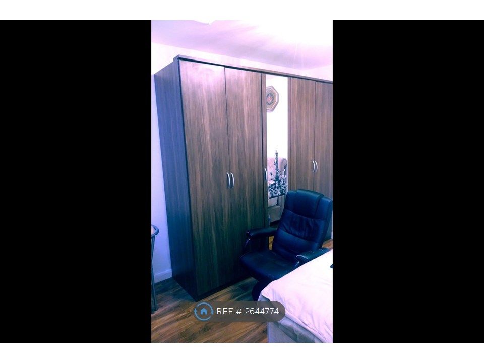 Property photo 3 of 3