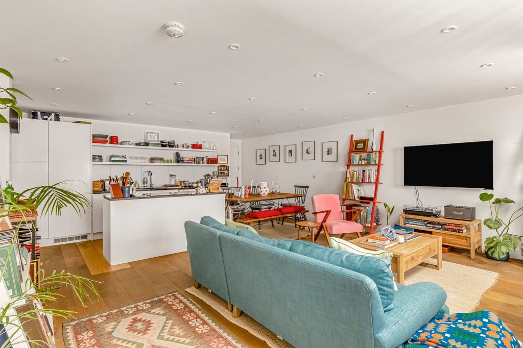 Property photo 2 of 12 Picture No. 03