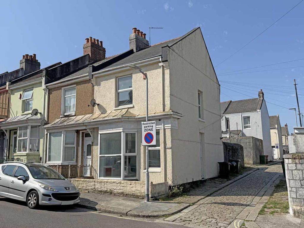 Property photo 1 of 11 Renown Street 2 - Front.Jpg