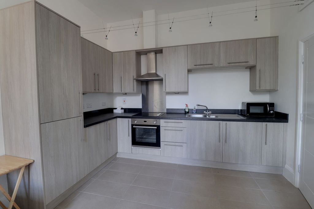 Property photo 2 of 10 Photo 9