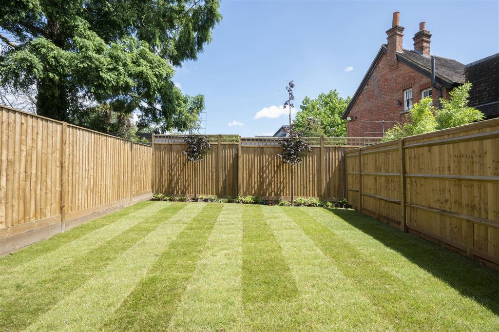 Property photo 3 of 20 New Garden Shot.Jpg