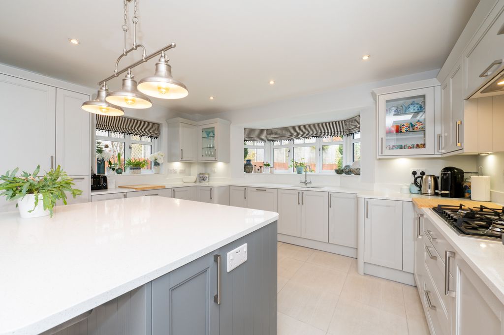 Property photo 3 of 24 Picture No. 18