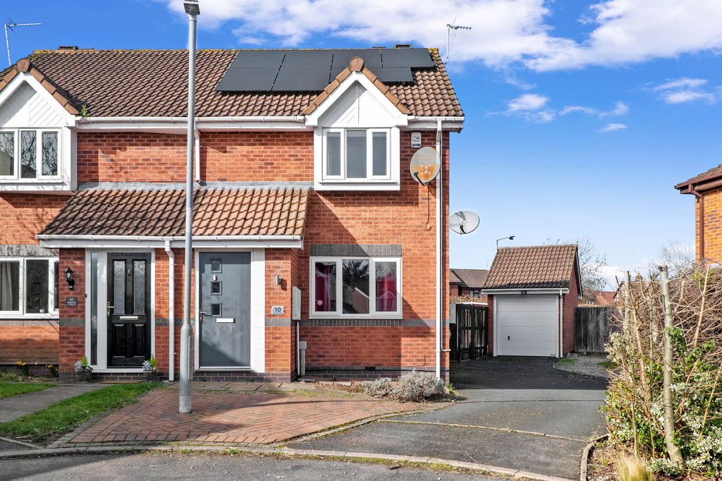 Property photo 1 of 8